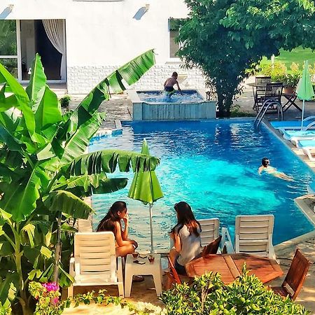 Parla Apart Hotel Çeşme Buitenkant foto