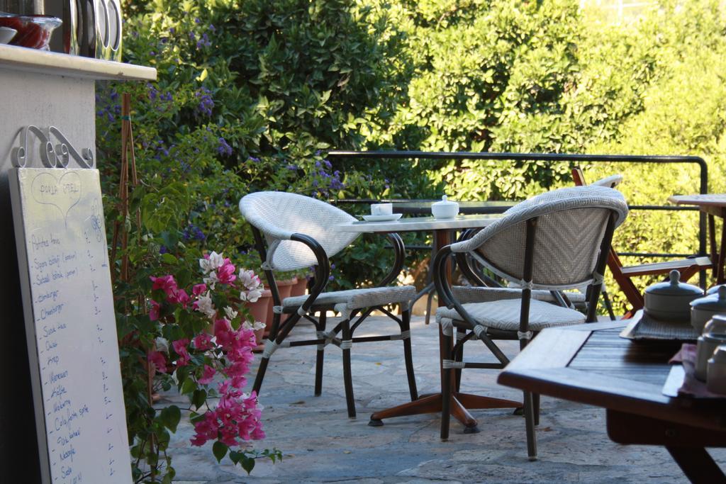 Parla Apart Hotel Çeşme Buitenkant foto