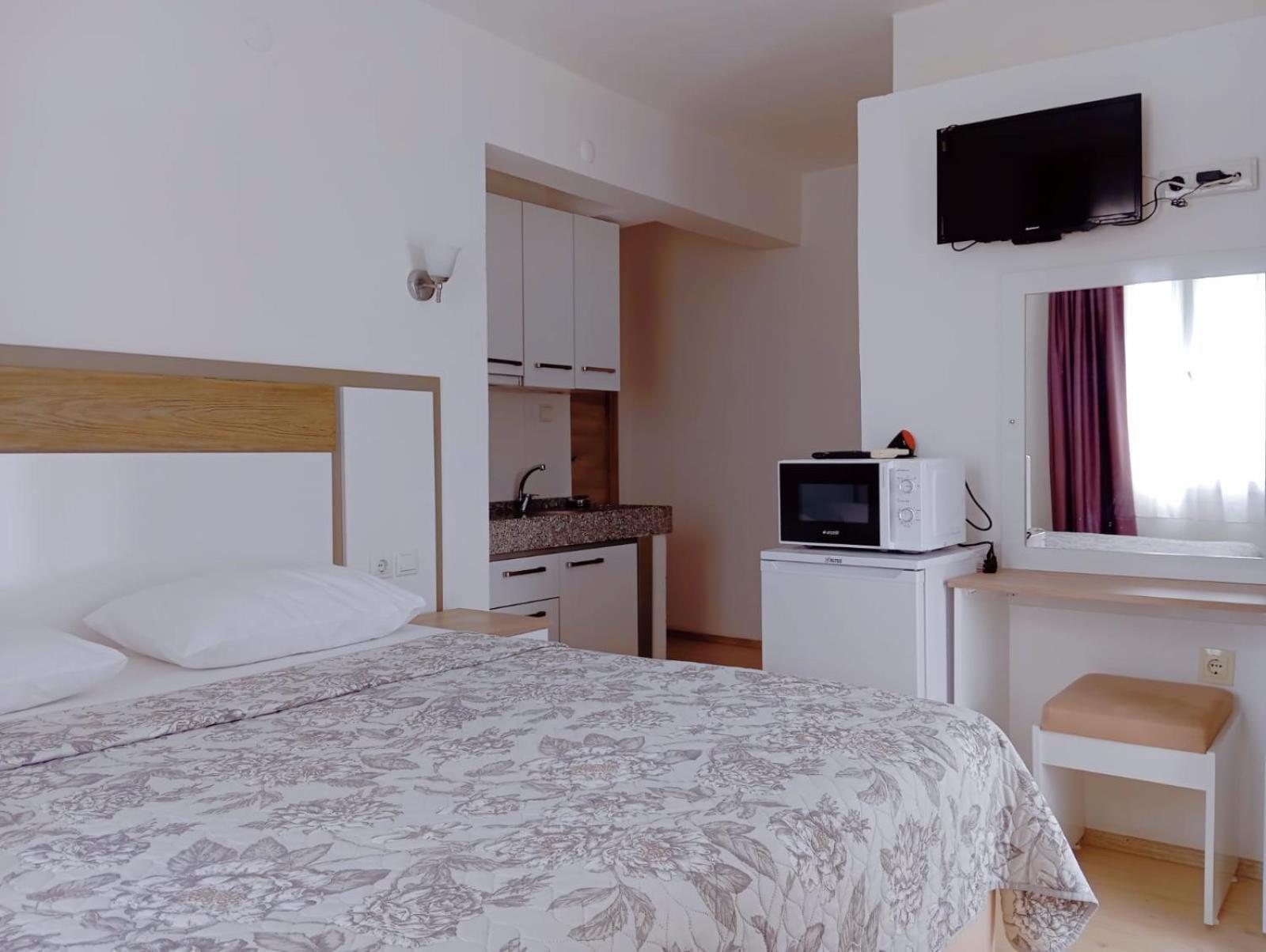 Parla Apart Hotel Çeşme Buitenkant foto