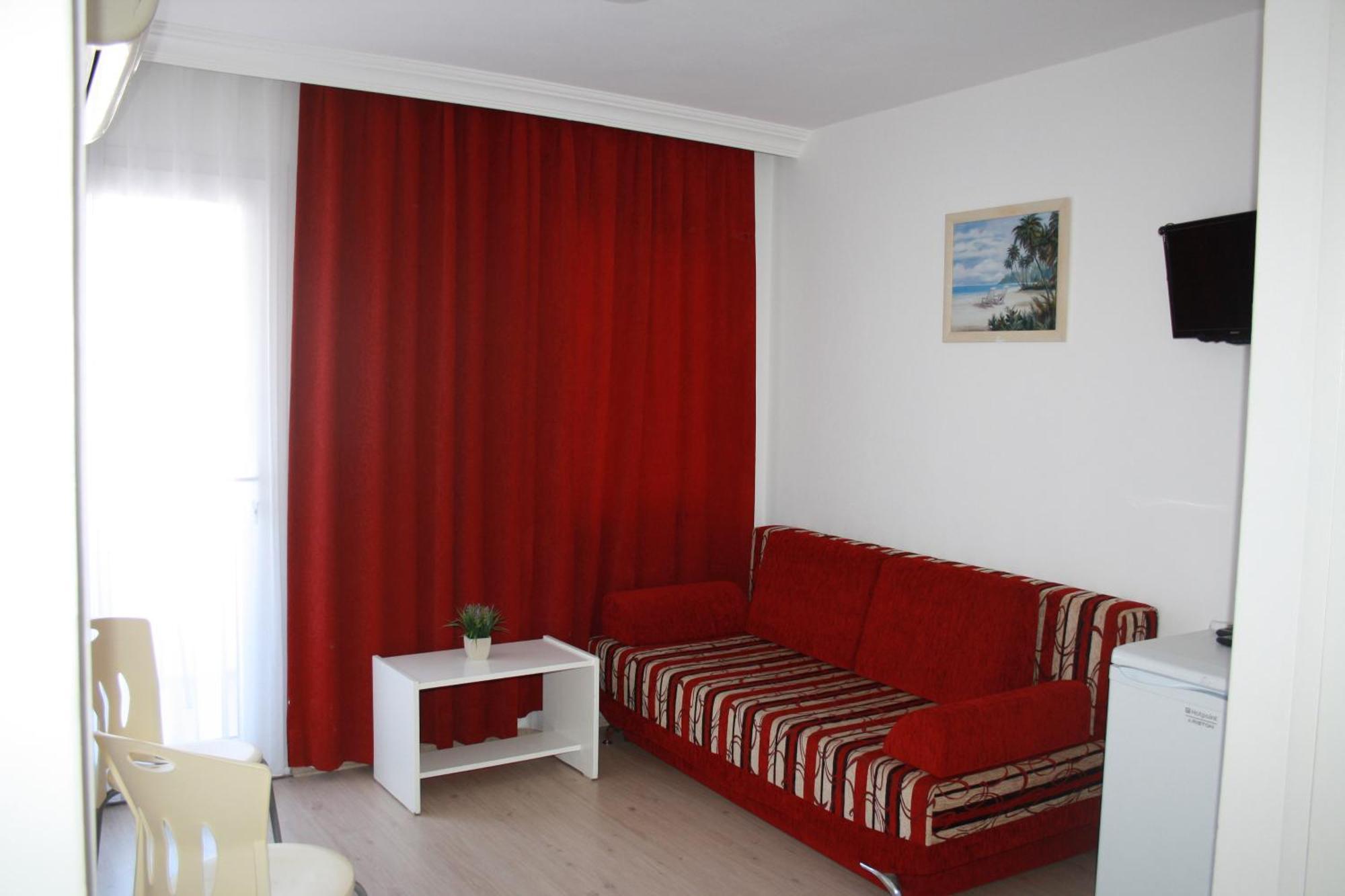 Parla Apart Hotel Çeşme Buitenkant foto