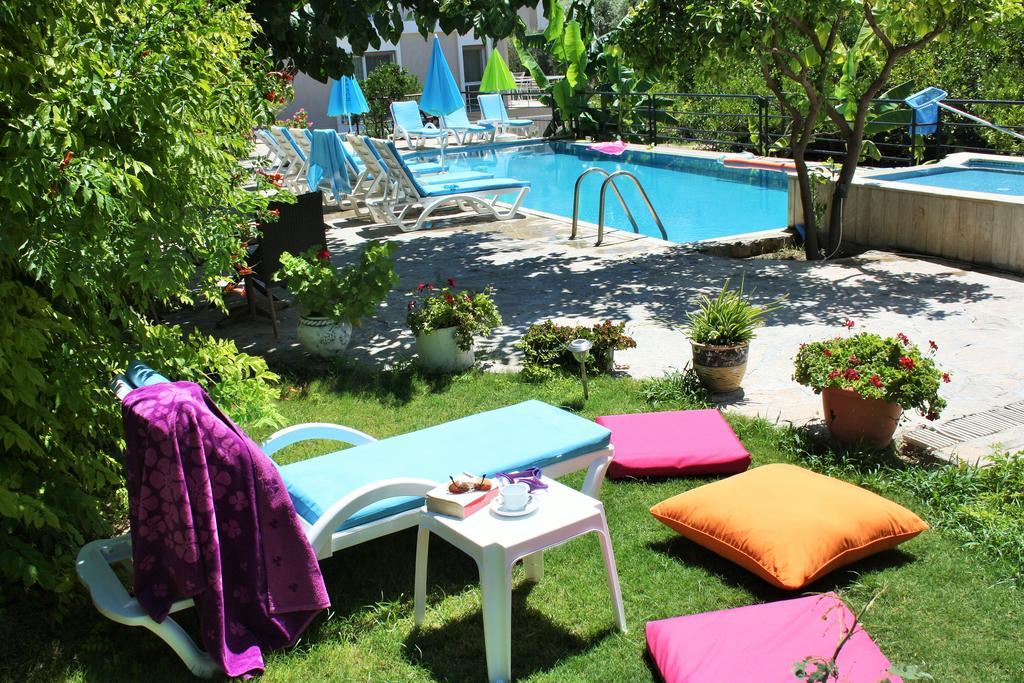 Parla Apart Hotel Çeşme Buitenkant foto