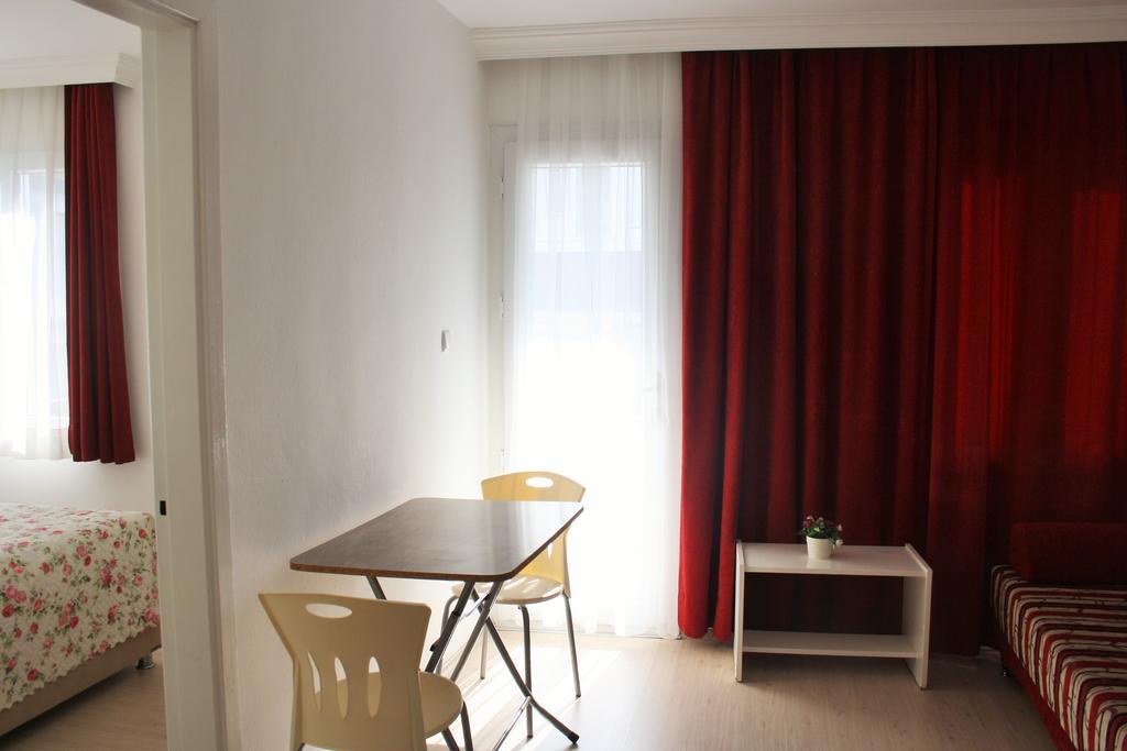 Parla Apart Hotel Çeşme Buitenkant foto