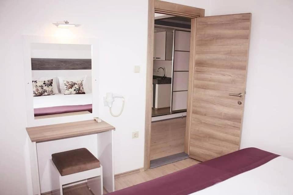 Parla Apart Hotel Çeşme Buitenkant foto
